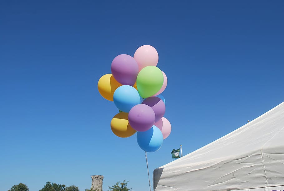 assorted-color balloon beside white tent during daytime, balloons, HD wallpaper