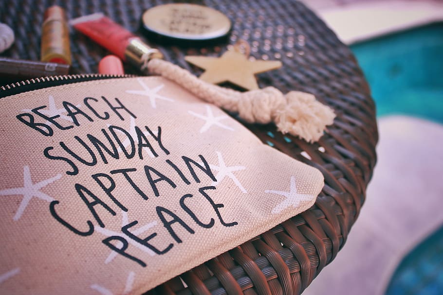 beige and black Beach Sunday Captain Peace print wallet, no People HD wallpaper