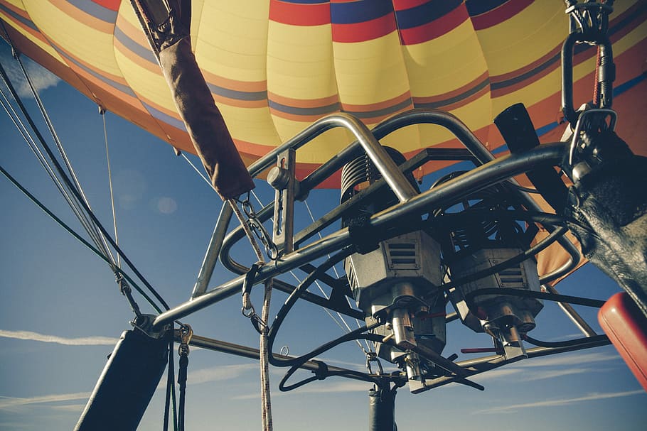 multicolored hot air balloon under blue sky during daytime, flying hot air balloon at daytime HD wallpaper