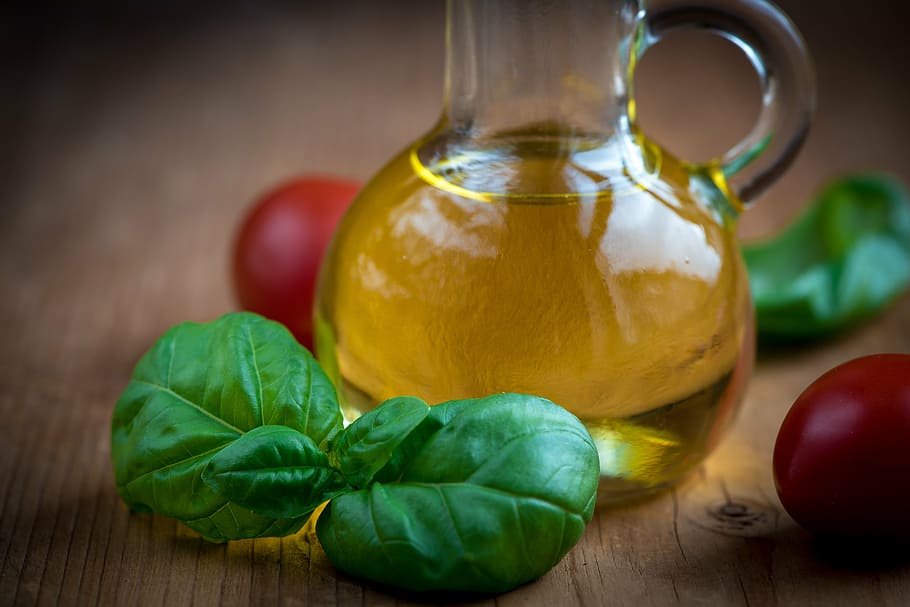 clear glass oil bottle and green leaf, olive oil, bottles, food, HD wallpaper