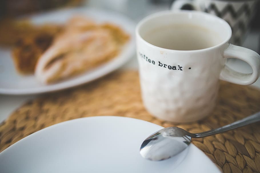 empty mug near plate, cup, coffee, breakfast, pause, white HD wallpaper