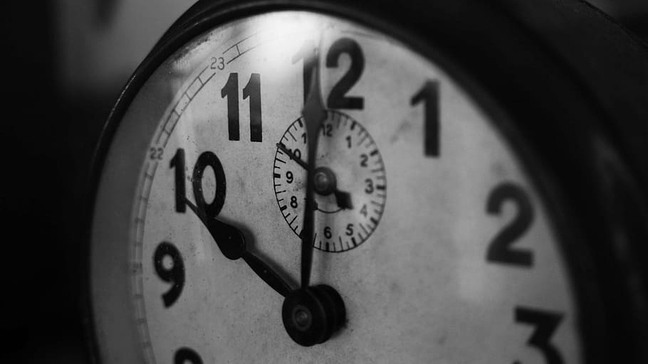 clock at 10:02, alarm, alarm clock, dial, time, old, vintage HD wallpaper