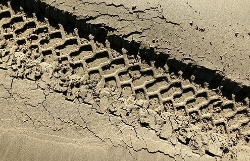 tire track on sand, tread, imprint, vehicle, wheel, tyre, impression HD wallpaper