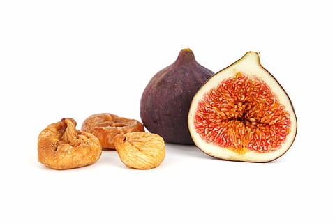 sliced fig fruit against white background, dried, cut, diet HD wallpaper