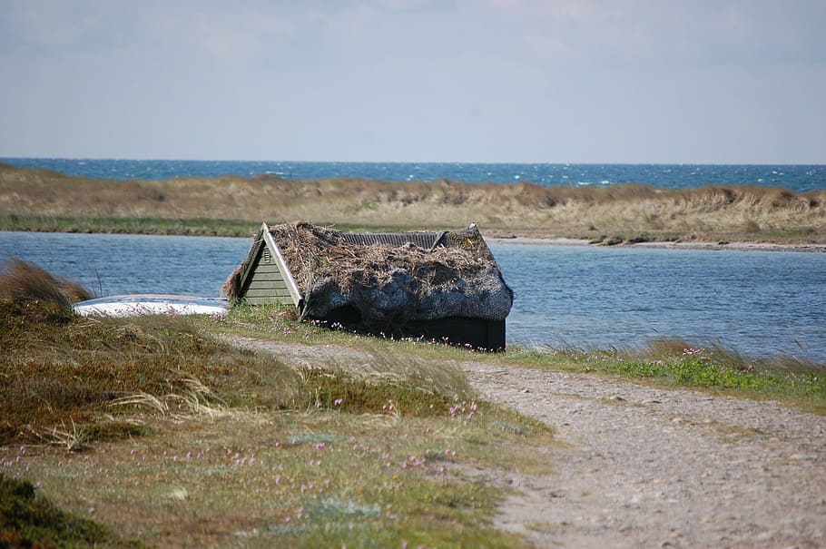 læsø, old, house, water, sea, day, no people, sky, land, nature HD wallpaper