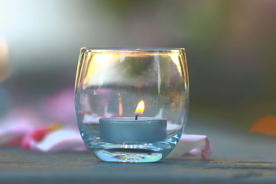 clear glass candle holder with pillar candle, wedding, decoration HD wallpaper