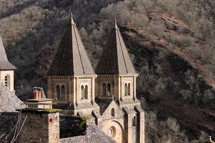 medieval, conques, aveyron, abbey, stained glass windows, heritage HD wallpaper