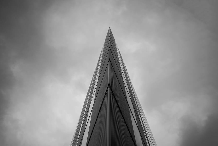 architecture, black-and-white, building, clouds, facade, perspective HD wallpaper