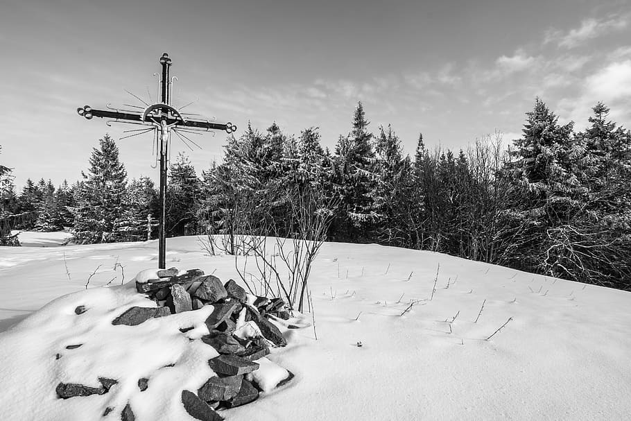 cross, jesus, hill, winter, snow, christianity, faith, catholicism HD wallpaper
