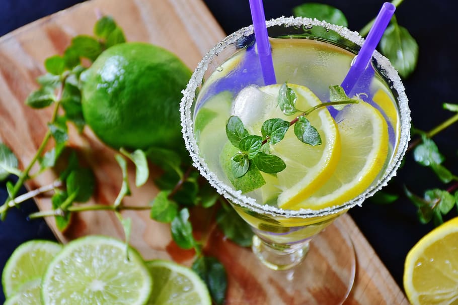 lemon juice on clear drinking glass, lime, mineral water, mint, HD wallpaper