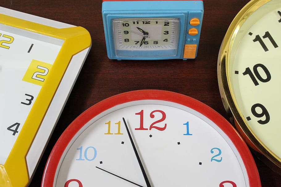 round red analog watch, clocks, time, wall clock, alarm, hour