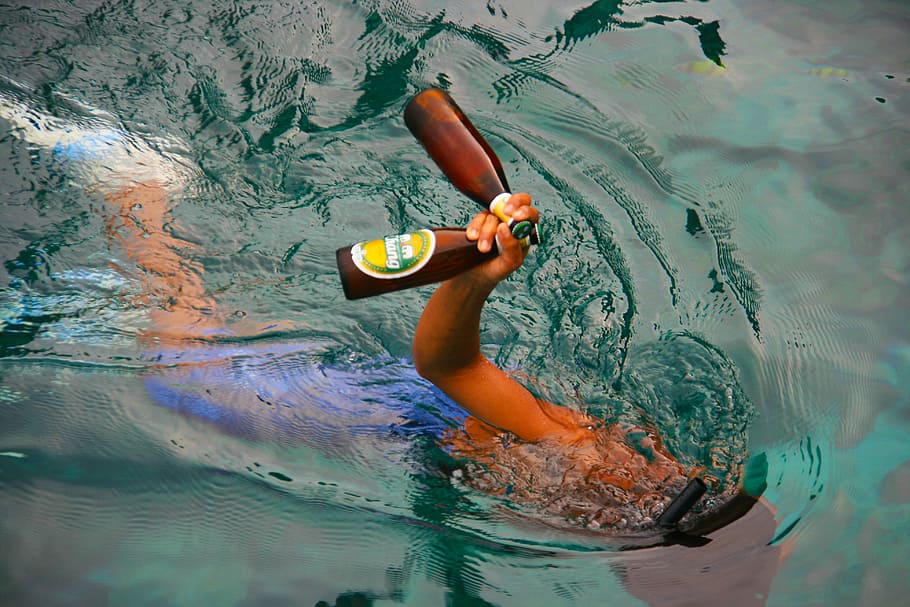 beer, swimming, ocean, sea, bottles, alcohol, vacation, drink, HD wallpaper