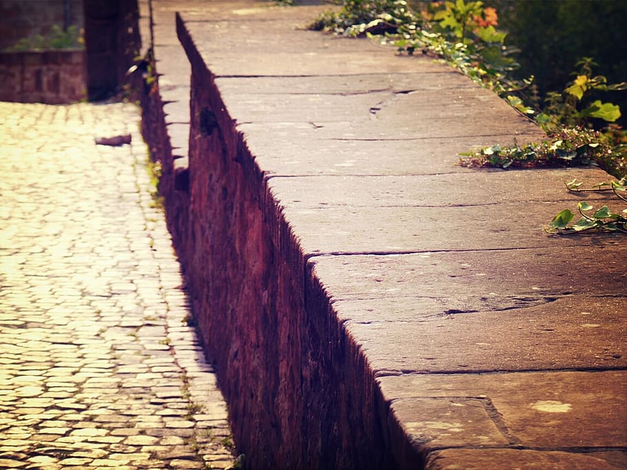 wall, sun, rest, evening, stone, castle wall, paving stones HD wallpaper
