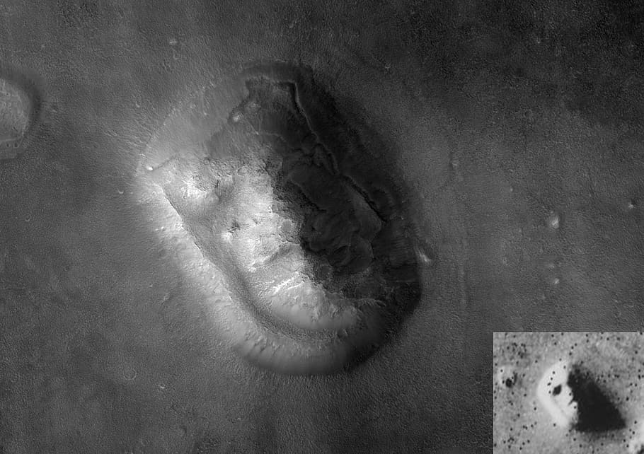grayscale photo of engraved human face, mars, face on mars, cydonia mensae