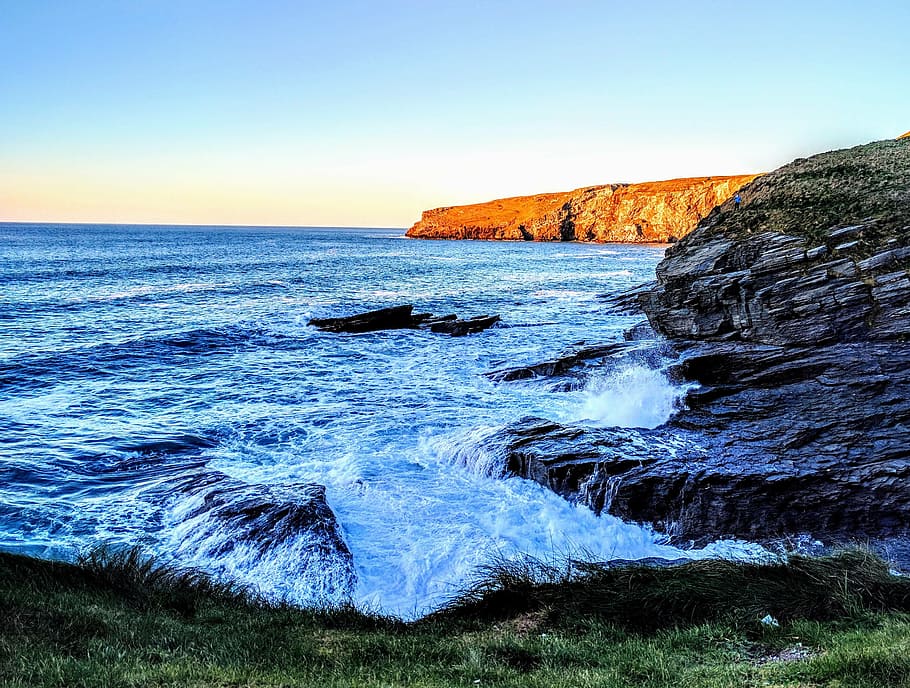 cornwall, coast, seascape, horizon, cliffs, rocks, waves, water HD wallpaper