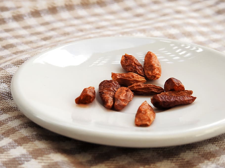 chili, spice, pepperoni, sharp, sharpness, food, eat, chili peppers HD wallpaper