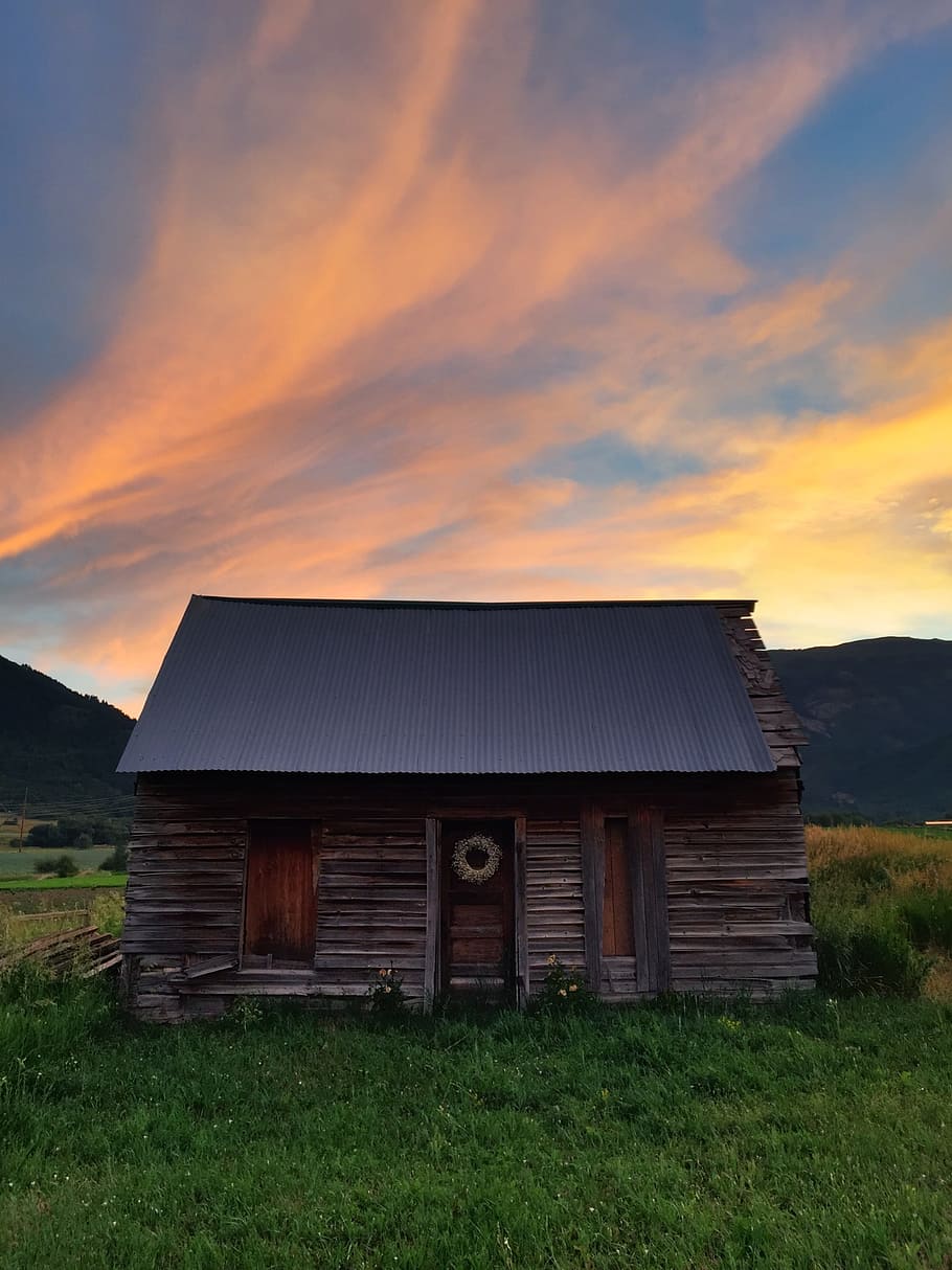 brown wooden shed, brown wood house, gray, orange and blue, blue sky HD wallpaper