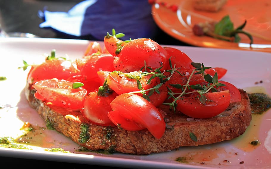 friend meat with sliced tomatoes, Bruschetta, Starter, Red, Food HD wallpaper