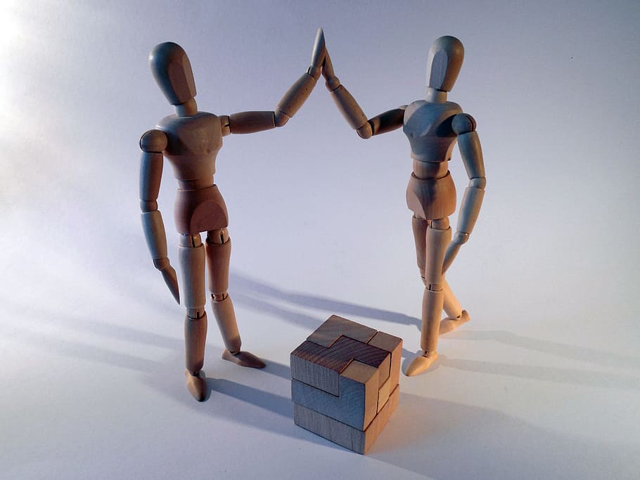 two brown wooden figure, solution, question, problem, response HD wallpaper