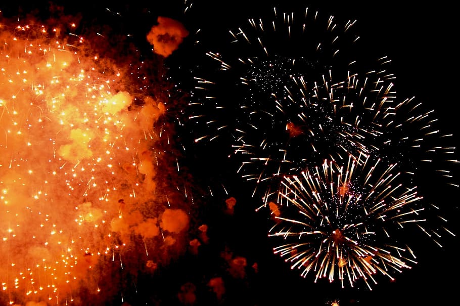 fireworks, light, spray, flecks, smoke, puffs, light burst HD wallpaper