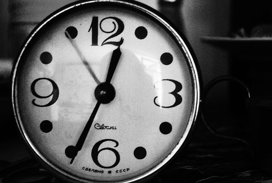 grayscale photo of analog clock, clock at 12:35 time, black, silver HD wallpaper