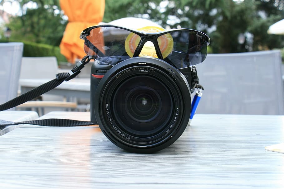 summer, camera, sunglasses, funny, garden restaurant, camera - Photographic Equipment HD wallpaper