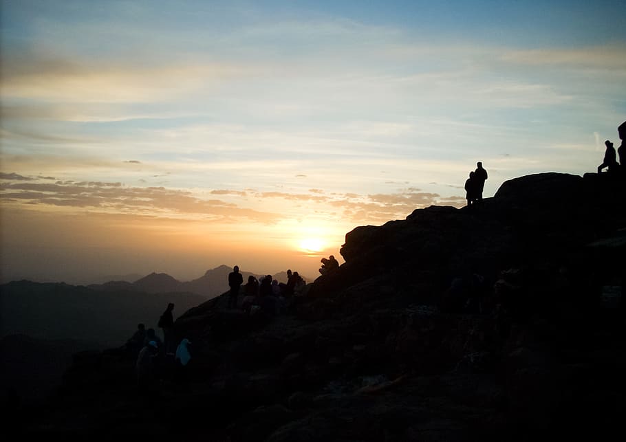 Silhouette of Group of Person Hiking on the Mountain, adventure HD wallpaper