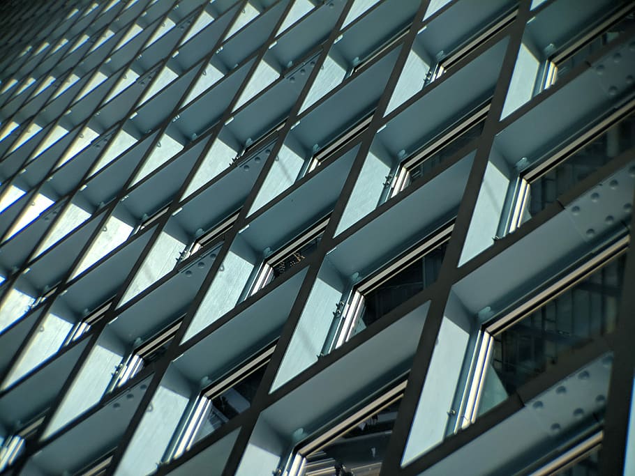 low-angle photography of building, symmetrical blinds on photo HD wallpaper