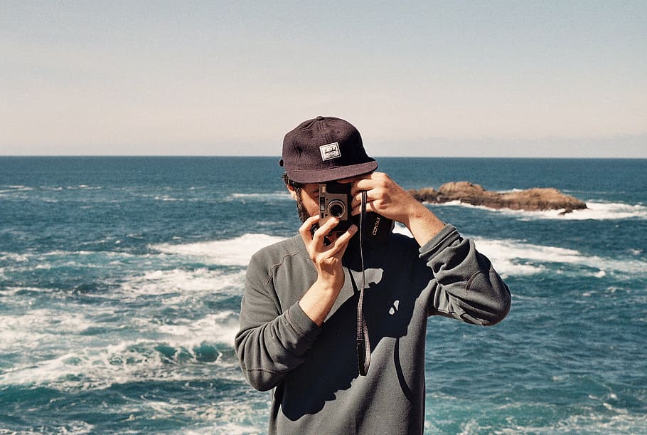 beard, camera, male, man, ocean, photographer, photography HD wallpaper