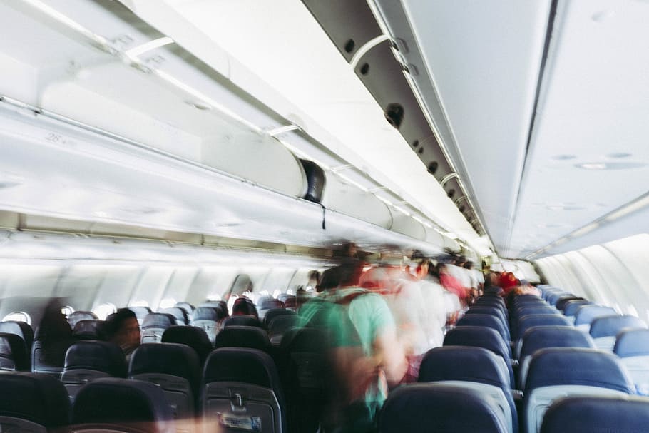 time lapse photography of people walking in airplane hallway, people walking in airplane HD wallpaper