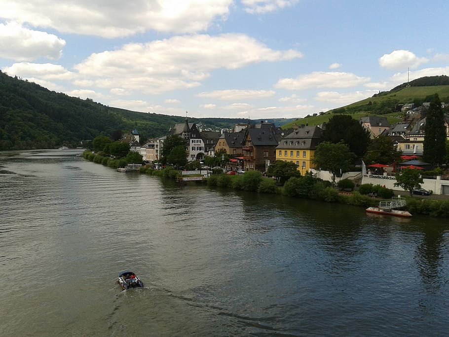 Mosel, River, Sachsen, River Bend, boat, village, mountains HD wallpaper