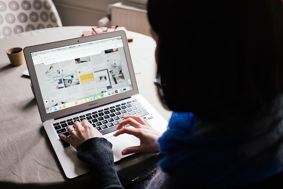 Girl viewing Pinterest, lifestyle, objects, people, laptop, computer HD wallpaper