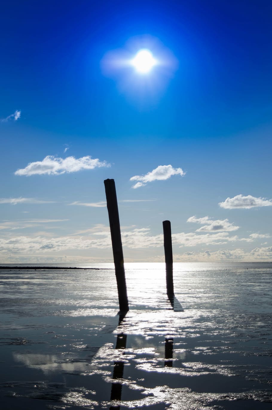 beach, piles, sky, horizon, landscape, view, silent, sun, reflection HD wallpaper