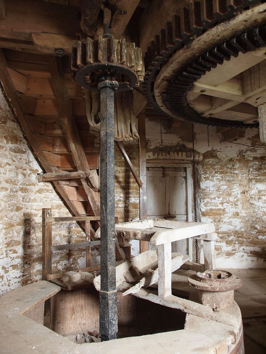 windmill, wood, machinery, cogs, grinding, milling, beige, old HD wallpaper
