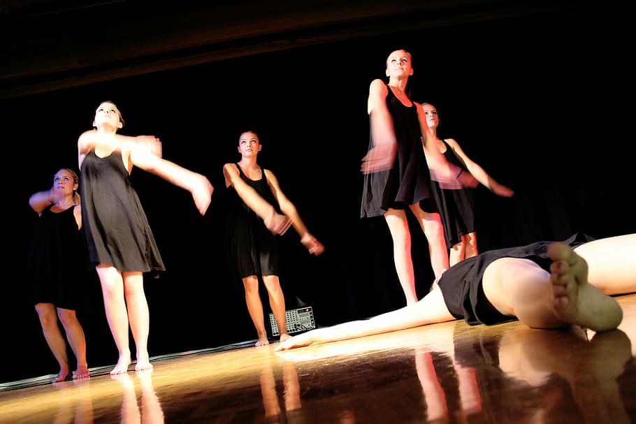 five women dancing, dancers, music, human, swing, acrobats HD wallpaper