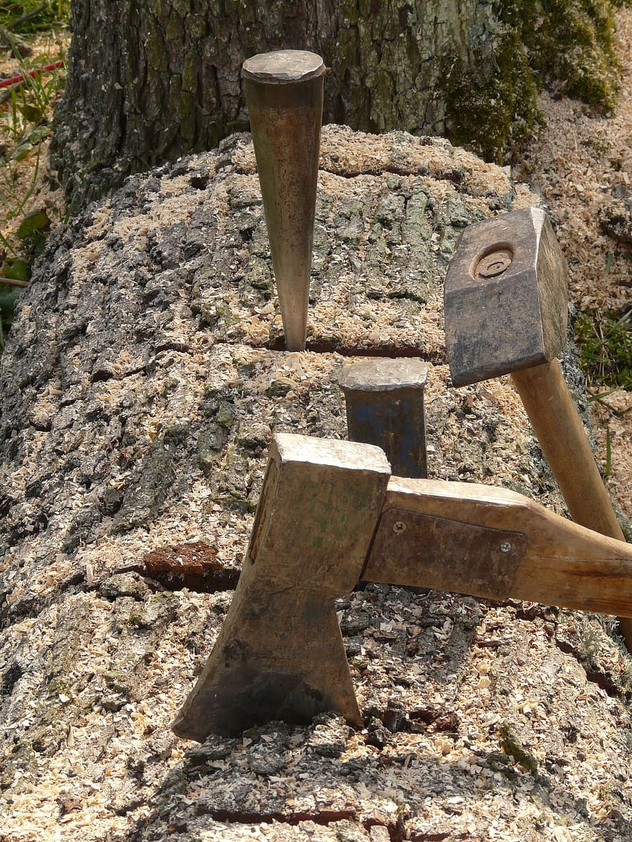 gap dies, hammer, ax, wedge, metallic wedge, wood, firewood