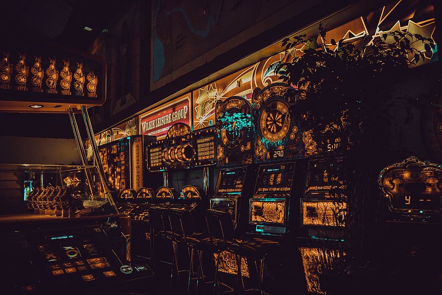 arcade-lights-night-dark.jpg
