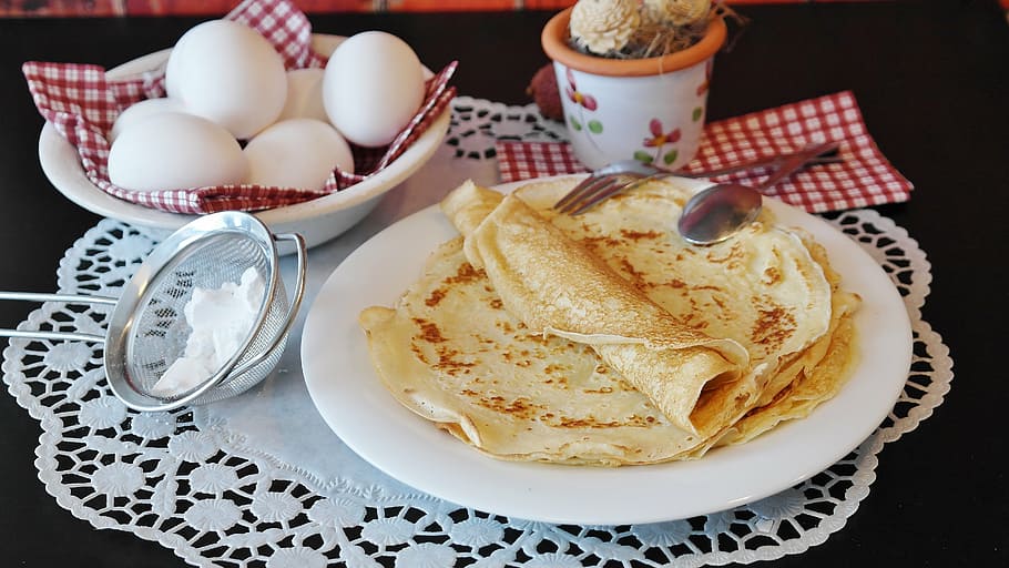 white eggs in red textile, pancakes, crepe, süsspeise, milk, HD wallpaper