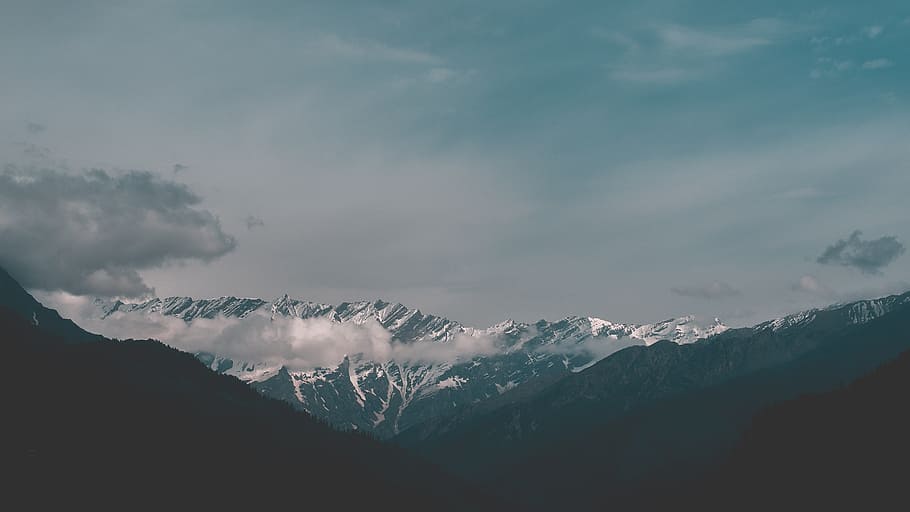 panoramic photography of glacier mountain under blue sky, snow covered mountain under cloudy sky HD wallpaper
