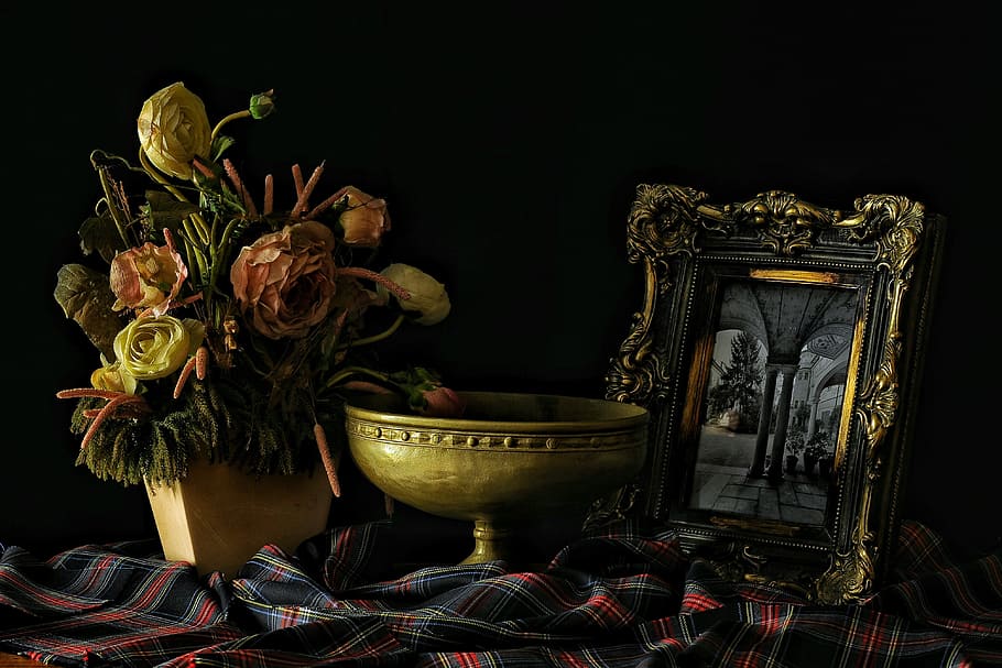 three home decors with black background, Framework, Vase, Flowers HD wallpaper