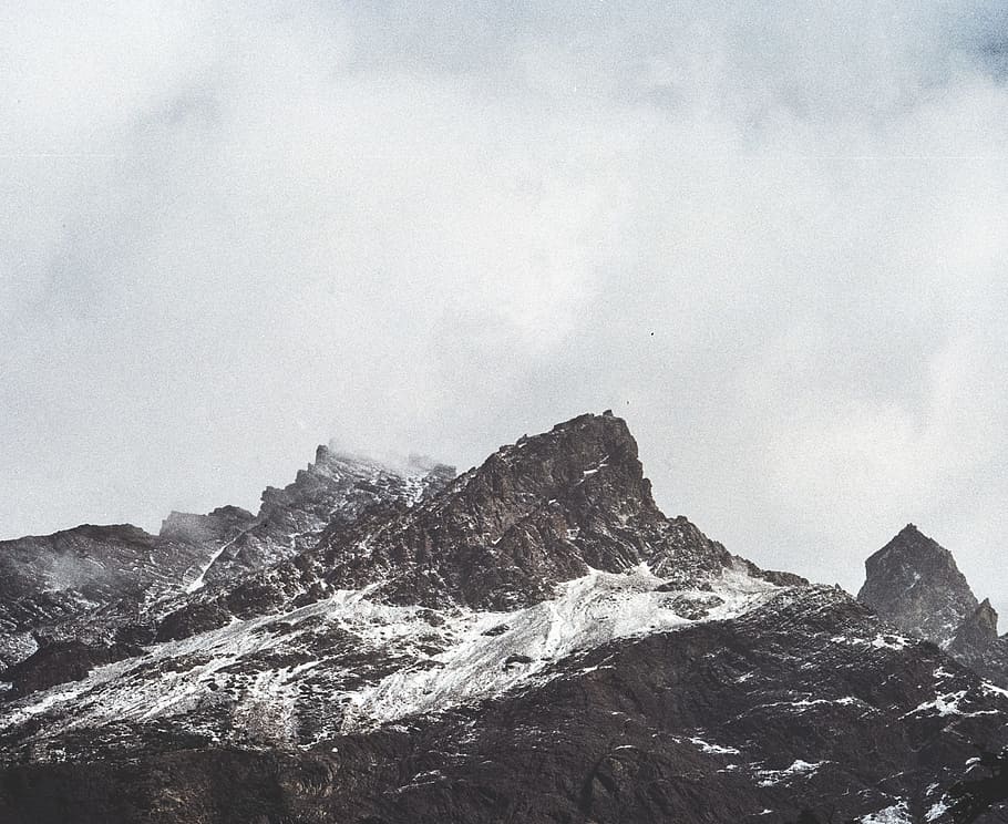mountains, peak, summit, snow, sky, cloudy, clouds, landscape HD wallpaper