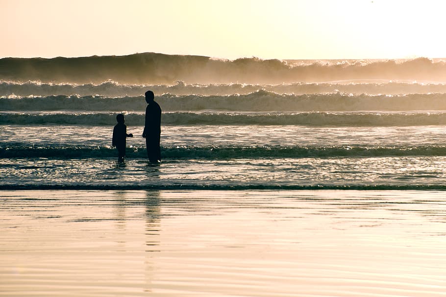 people, man, boy, kid, child, father, son, talking, swimming HD wallpaper