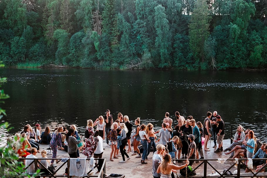 people gathered near lake surrounded by green trees, nature, outdoors HD wallpaper