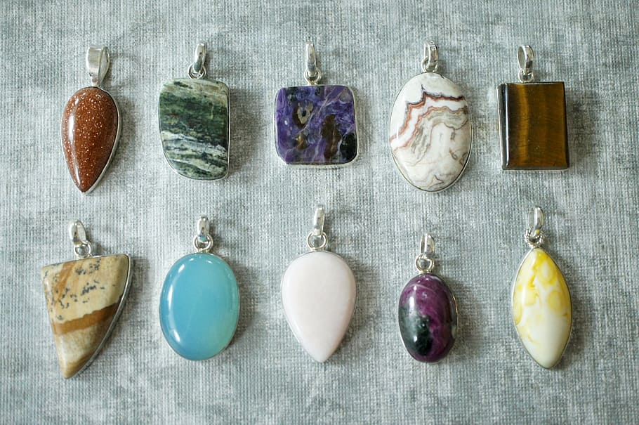 assorted-color gemstone pendant lot, pendants, jewelry, bunch, HD wallpaper