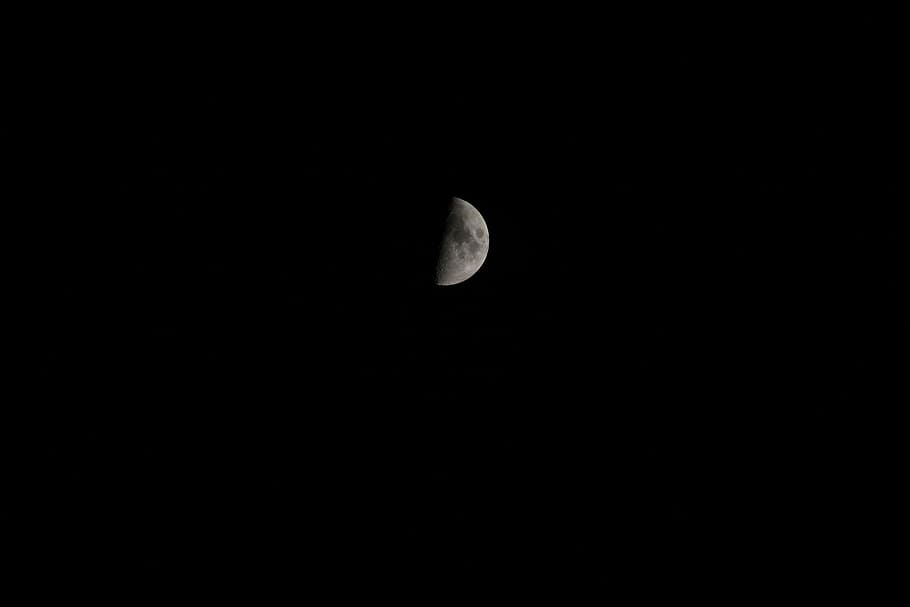 Zoom on the moon, moon wallpaper, sky, dark, halfmoon, crater, HD wallpaper