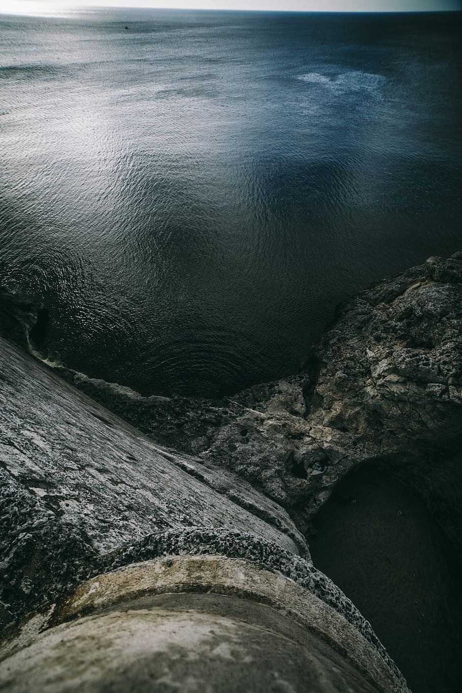 bird's-eye view of ocean, aerial photo of deep sea, wallpaper