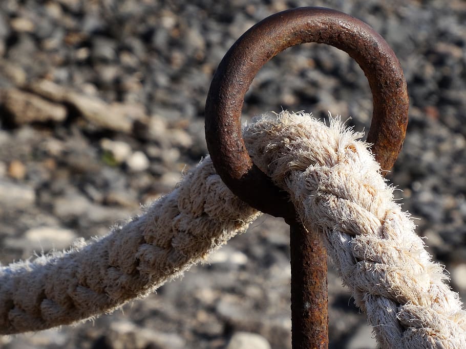 rope, picket, ring, old rope, metal, rusty, focus on foreground HD wallpaper