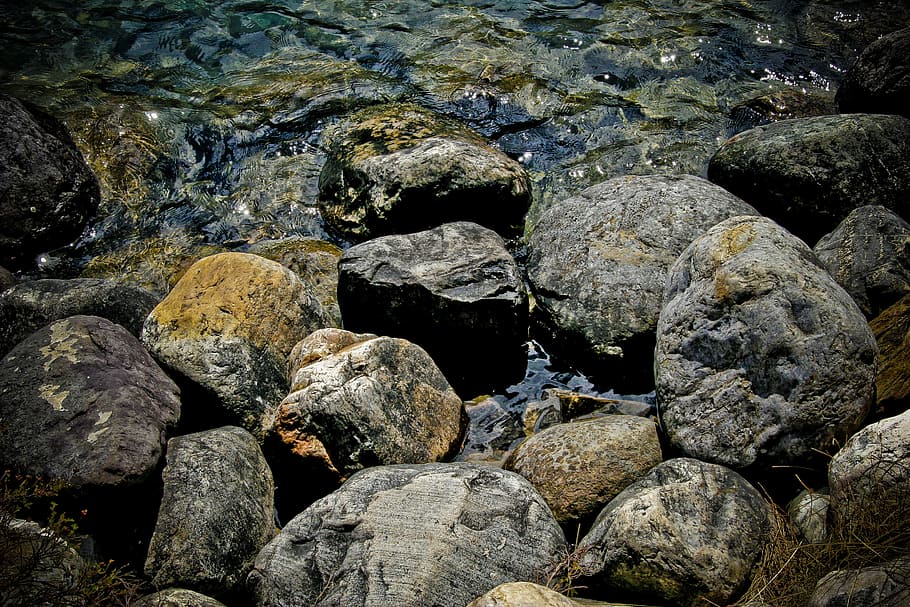rocks, lake, water, nature, outdoors, scenic, stone, blue, green, HD wallpaper