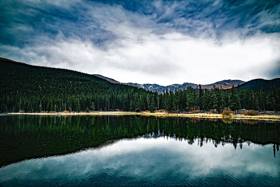 lake, water, reflections, sky, clouds, sunset, forest, trees HD wallpaper