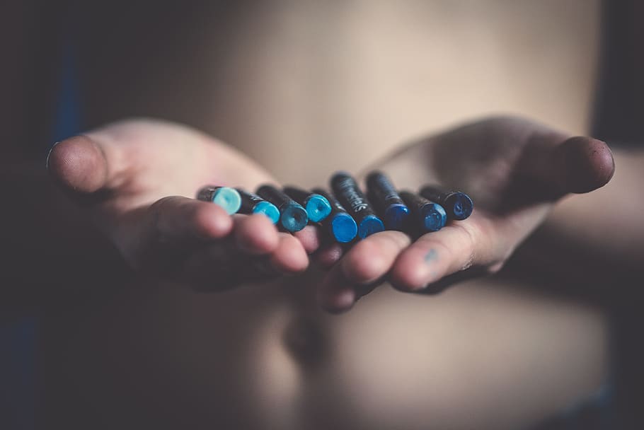 still, items, things, crayons, color, blue, woman, person, people HD wallpaper
